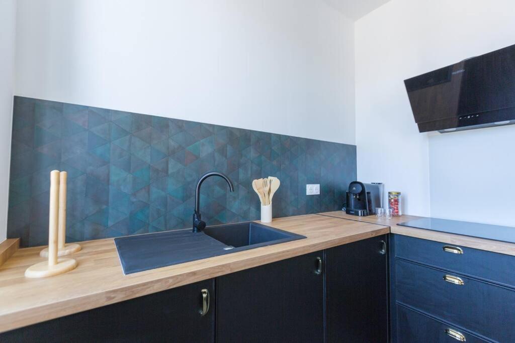 Apartment {o Soleil Sucre De St-louis} * Clim - *